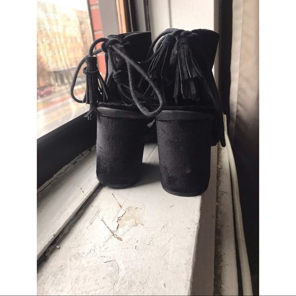 Kenneth Cole Reaction bootie - Picture 3 of 3